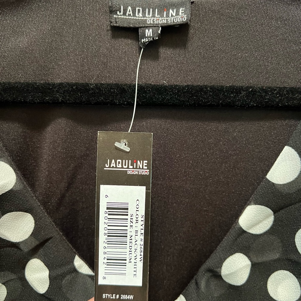 NWT. Black & White polka dot dress w/ matching tie belt - Picture 2 of 3